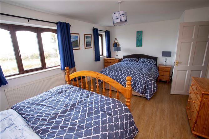 Photo 11 of 22 — 4 Tralee Bay Holiday Village, Aughacasla South, Co. Kerry