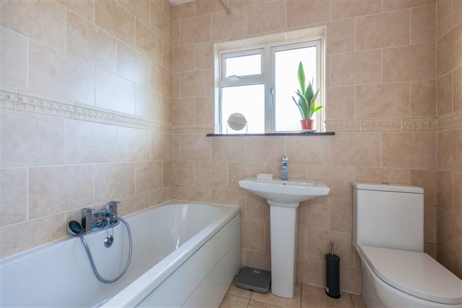 42 Stapolin Lawns, Baldoyle, Dublin 13