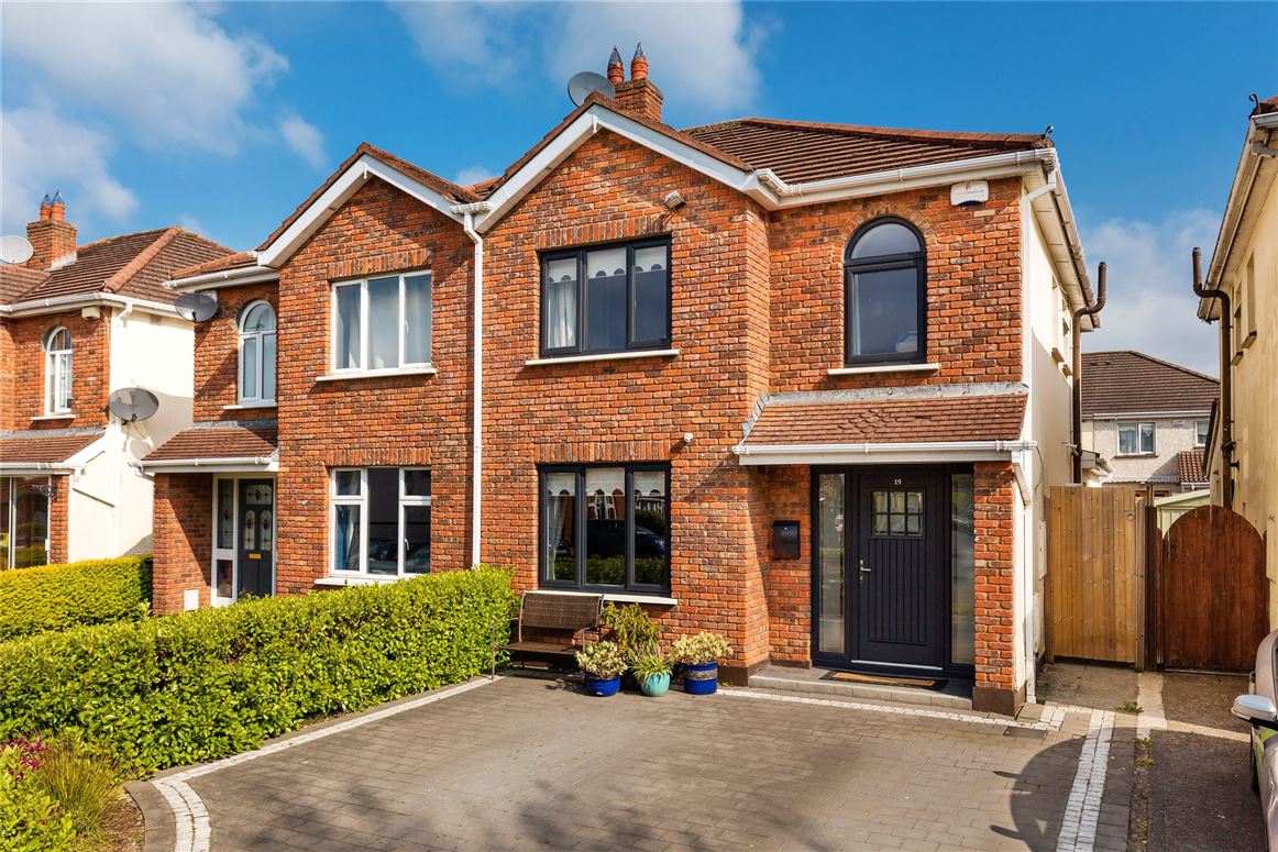 19 Castlefield Park, Clonsilla, Dublin 15 Sherry FitzGerald