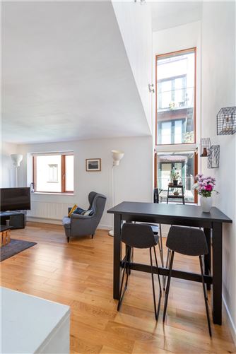 7 Scarlet Row, Essex Street West, Temple Bar, Dublin 8
