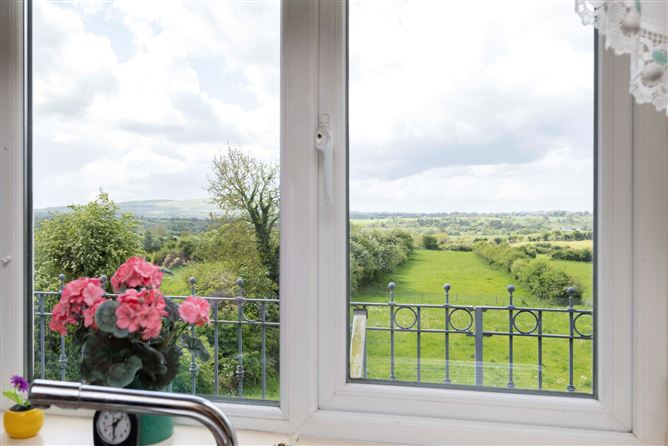 Dungummin Upper, Mountnugent, Co. Cavan