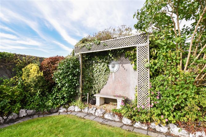 19 Manor Close, Kingston, Galway