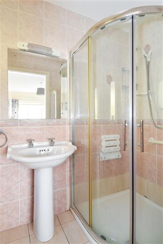 19 Manor Close, Kingston, Galway