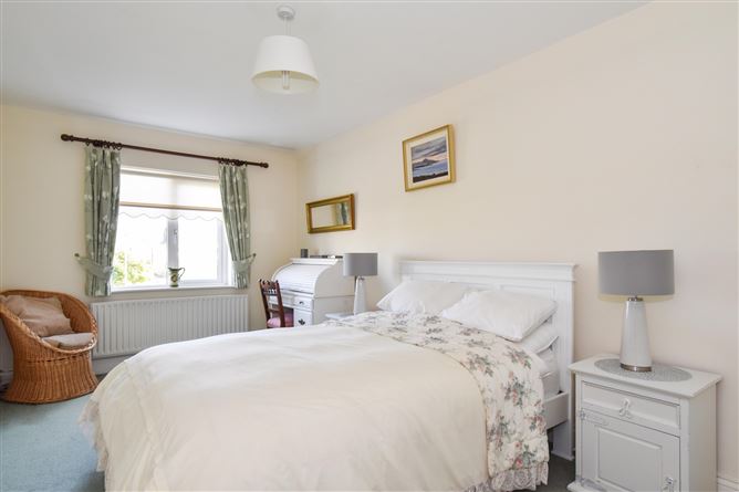 19 Manor Close, Kingston, Galway