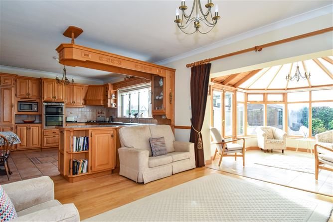 19 Manor Close, Kingston, Galway