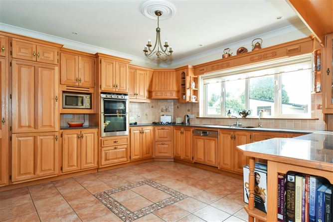 19 Manor Close, Kingston, Galway
