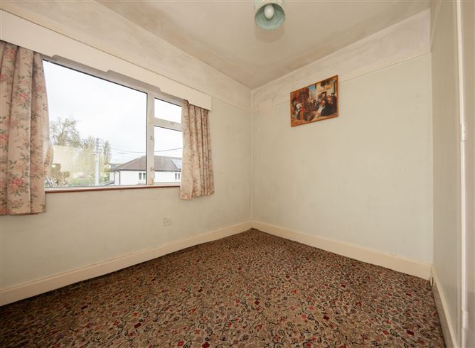 15 Woodlands Drive, Stillorgan, Dublin
