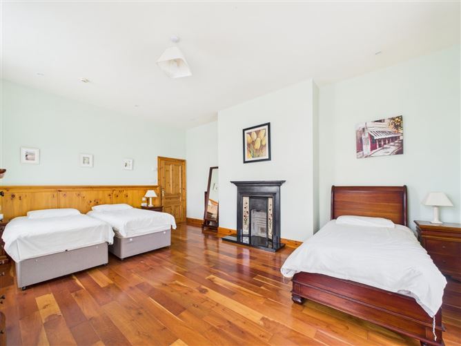 Cloverfield House, Muckross Rd, Killarney, Co. Kerry