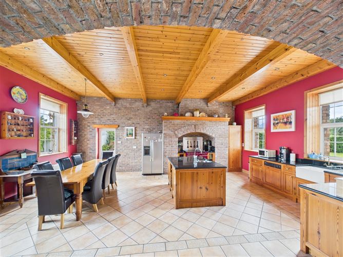 Cloverfield House, Muckross Rd, Killarney, Co. Kerry