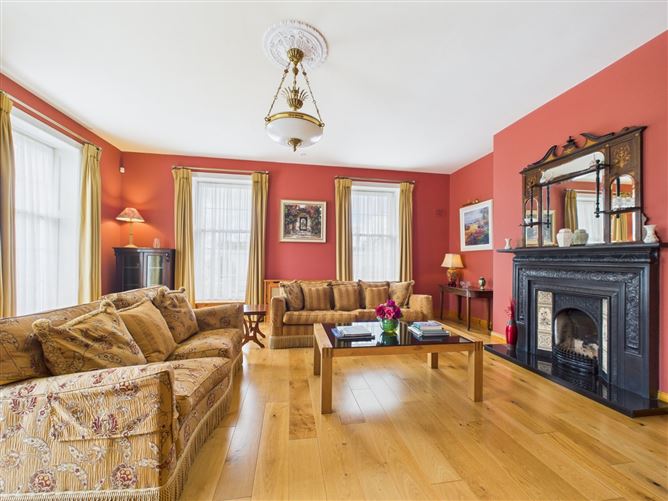 Cloverfield House, Muckross Rd, Killarney, Co. Kerry