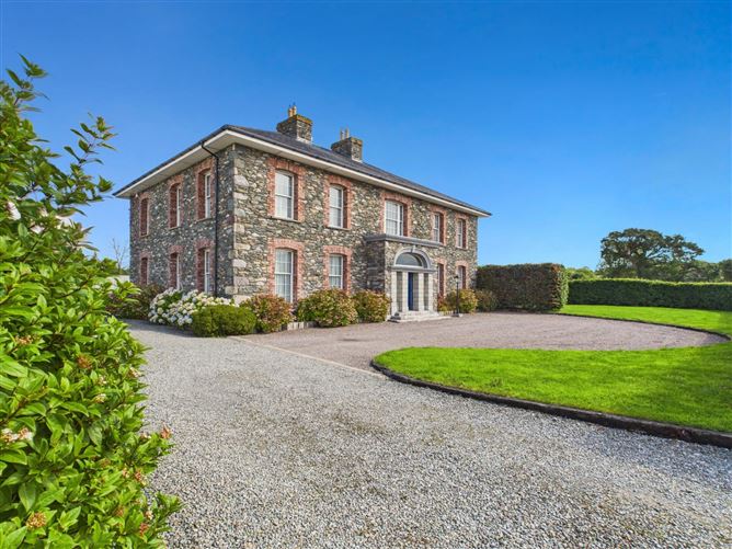 Cloverfield House, Muckross Rd, Killarney, Co. Kerry