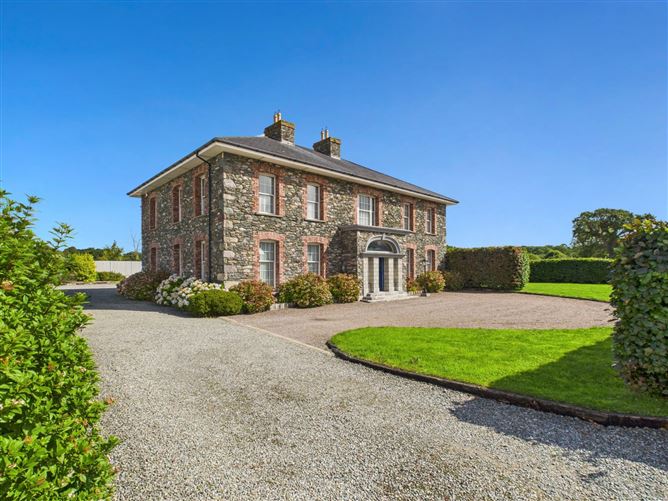 Cloverfield House, Muckross Rd, Killarney, Co. Kerry