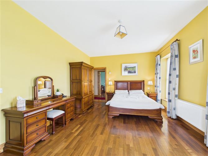 Cloverfield House, Muckross Rd, Killarney, Co. Kerry