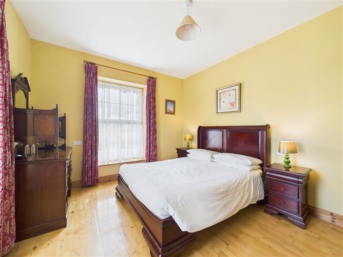 Cloverfield House, Muckross Rd, Killarney, Co. Kerry