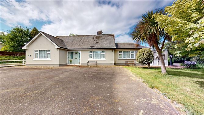 Coolroe Lodge, Dunbrody, Campile, Co. Wexford
