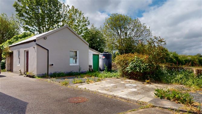 Coolroe Lodge, Dunbrody, Campile, Co. Wexford