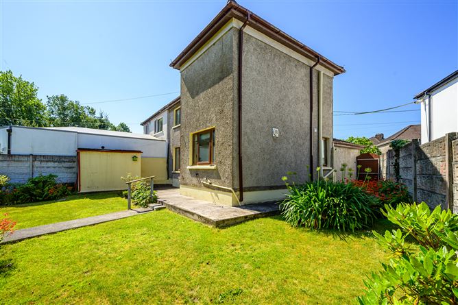 Photo 34 of 43 — Moynoe, 35 Slieve Mish Park, Kinsale Road, Cork City, Co. Cork