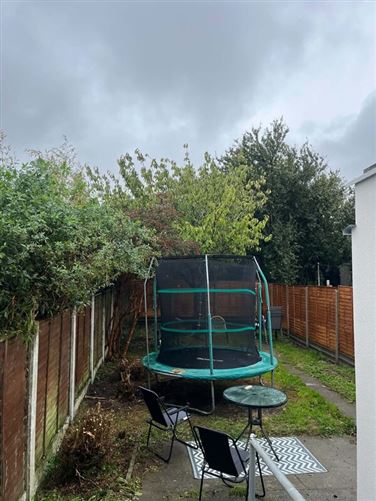 Single room in family home near DCU, Dublin