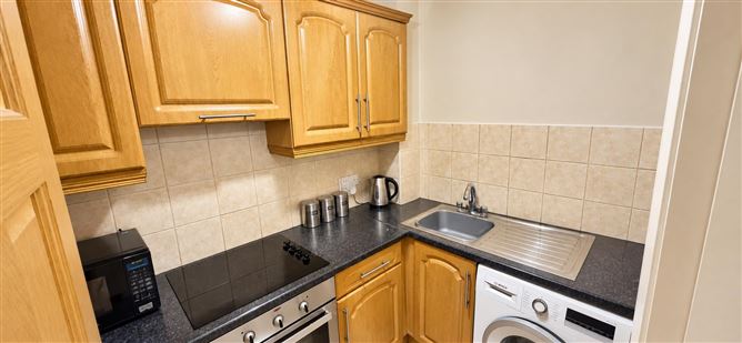 Apt 2 Gandon Hall, lower Gardiner Street, North City Centre, Dublin 1