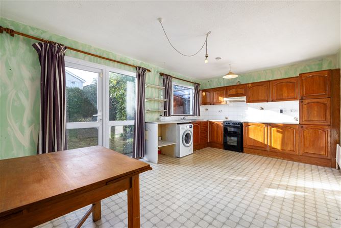 Photo 3 of 11 — 11 Marley Court, Rathfarnham, Dublin 14