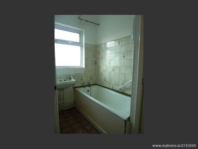 5 Dale Drive, Stillorgan,   South County Dublin