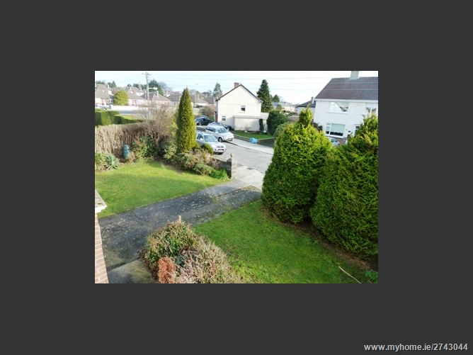 5 Dale Drive, Stillorgan,   South County Dublin