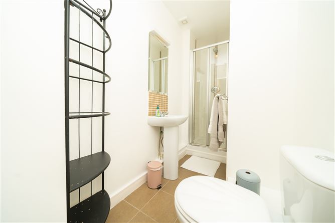 6 Camac View, Kilmainham Lane, Dublin 8