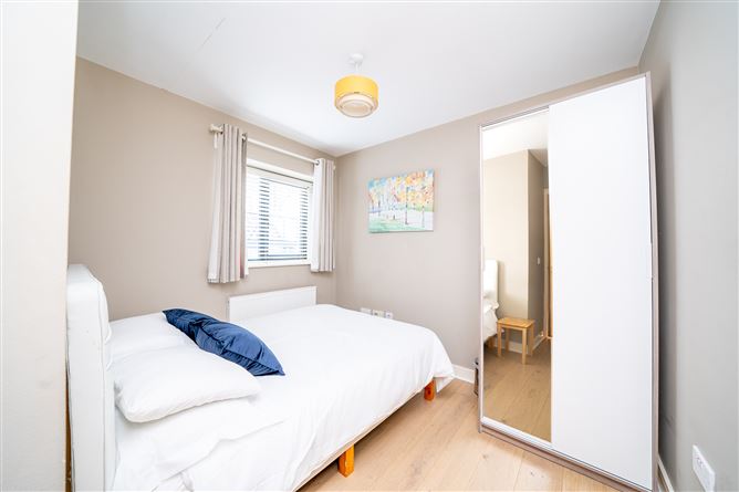6 Camac View, Kilmainham Lane, Dublin 8