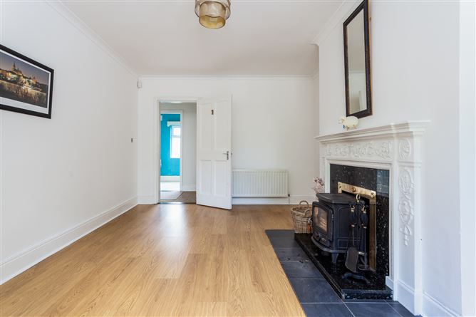 "Woodside", Melitta Road, Kildare Town, Kildare