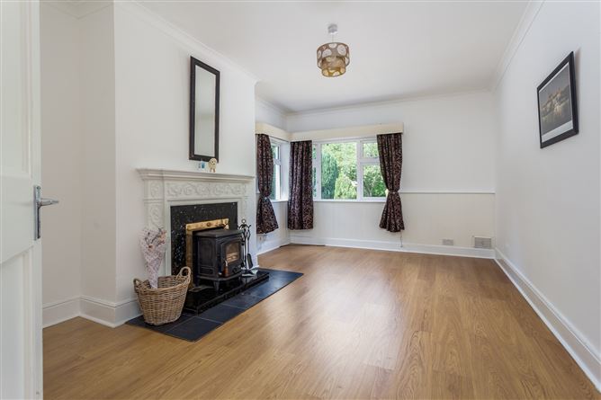 "Woodside", Melitta Road, Kildare Town, Kildare