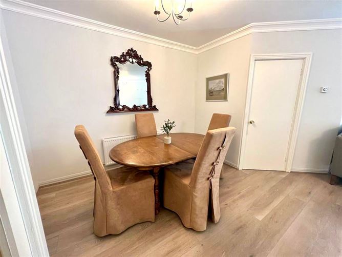 1 The Maple,  Hazeldene,  Anglesea Road,  Ballsbridge,  Dublin 4. , Dublin 4, Dublin