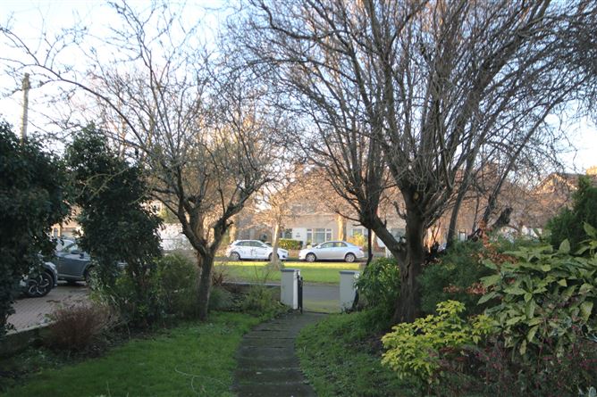 27 Cherryfield Avenue, Walkinstown, Dublin 12