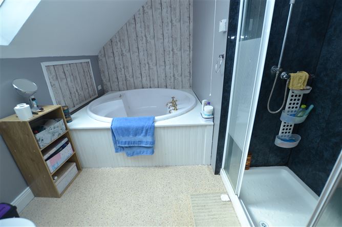 Ballinakill, Ballycanew, Wexford