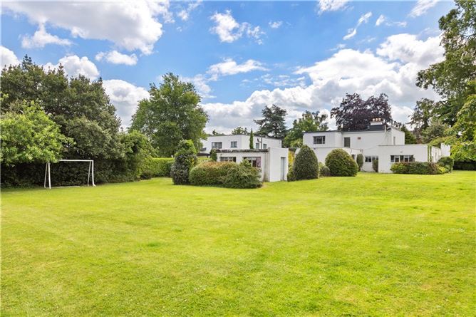 Streamwood, Avoca Avenue, Blackrock, Co. Dublin