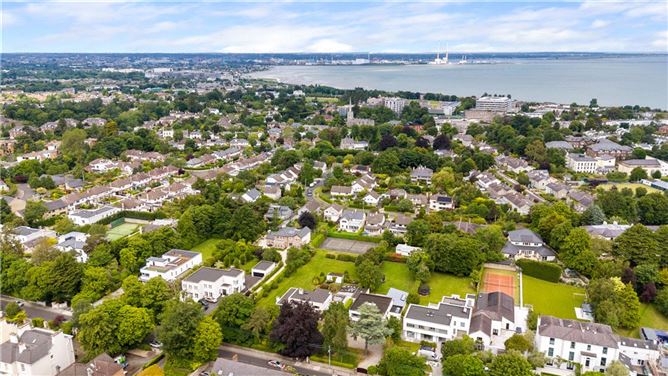 Streamwood, Avoca Avenue, Blackrock, Co. Dublin