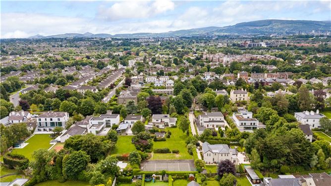 Streamwood, Avoca Avenue, Blackrock, Co. Dublin