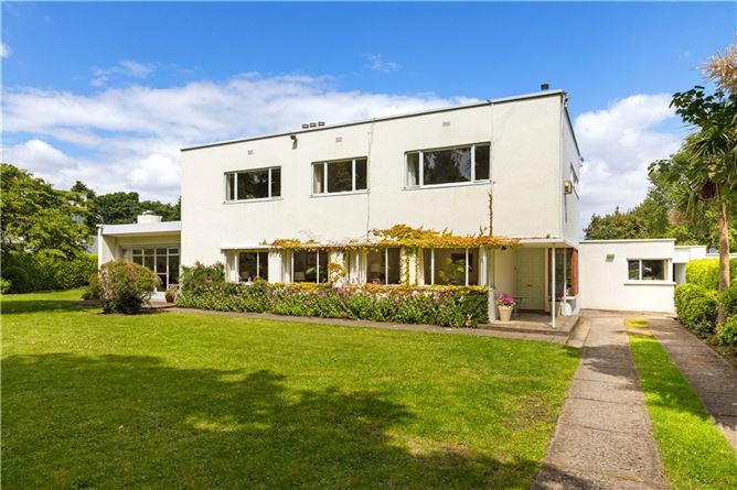 Streamwood, Avoca Avenue, Blackrock, Co. Dublin