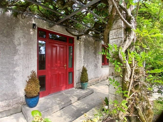 "Amorset House", Lurganboy, Leitrim