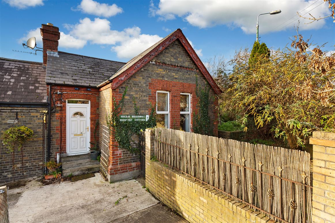 5 Roosevelt Cottages, Navan Road, Dublin 7