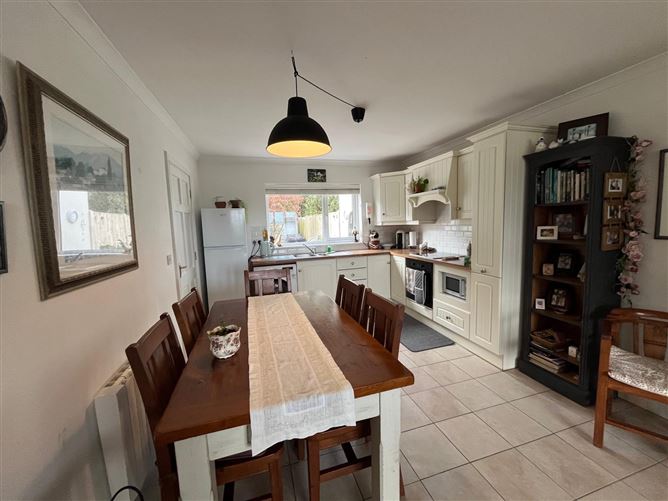 3 Ardmanagh Beg, Schull,   West Cork