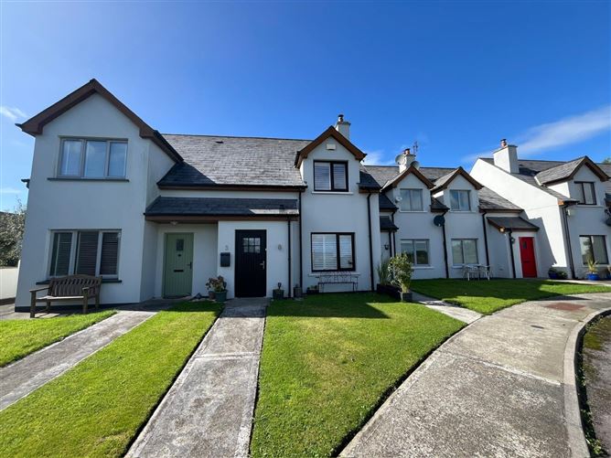 3 Ardmanagh Beg, Schull,   West Cork