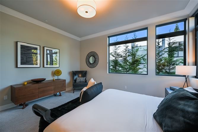 Main Residence,Kirkland, Washington, USA