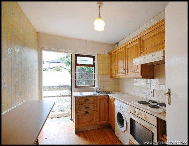 Photo 6 of 15 — 14 ANNADALE CRESCENT, Drumcondra, Dublin 9