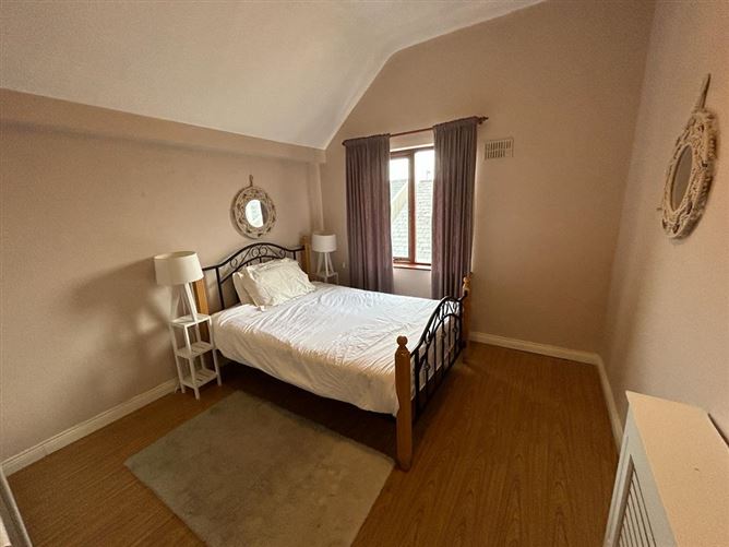 5 Mangerton Suites, Pawn Office Lane, Killarney, Co. Kerry