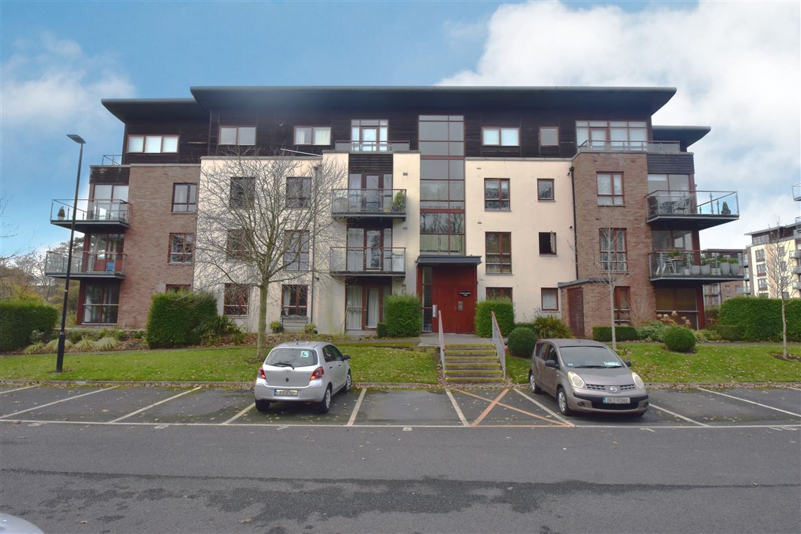 10 Temple Gardens, Northwood, Santry, Dublin 9