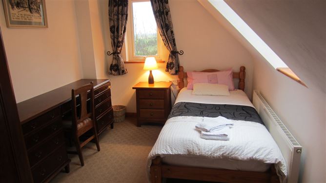 Kinvara Hot Tub Cottage 5 bedr,