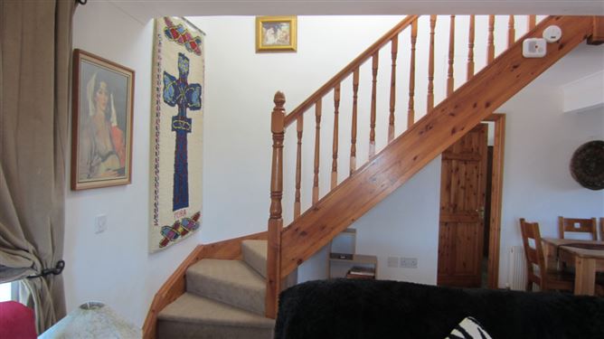 Kinvara Hot Tub Cottage 5 bedr,