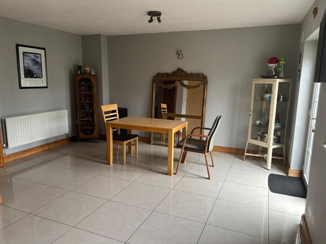 44 Rochford Hall, Kells, Meath