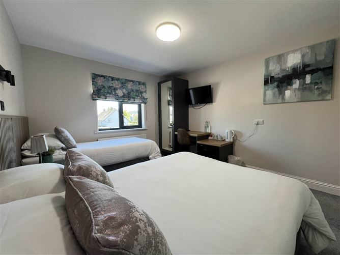 Nagle`s Bar & Accommodation, Kilsheelan, County Tipperary