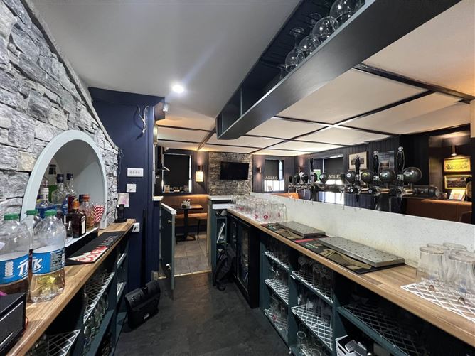 Nagle`s Bar & Accommodation, Kilsheelan, County Tipperary